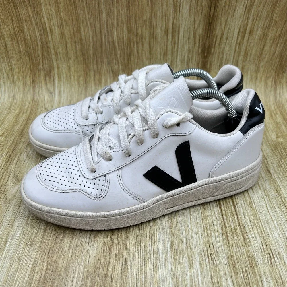Veja V-10 Sneakers Women's Size 6 White Black Leather Low Top Perforated Shoes